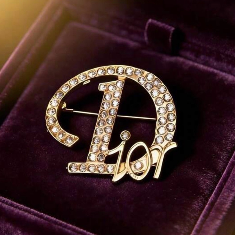 Gold brooch designer diamond costume Dior jewelry lapel pin luxury Christian bag
